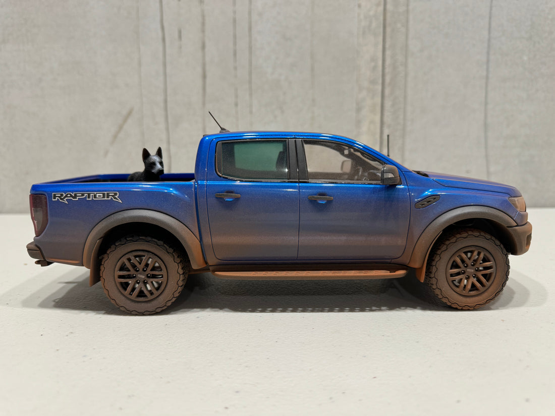 Ford Ranger Raptor - Velocity Blue - Dirty Version With Dog - 1:18 Scale Resin Model - AUTHENTIC COLLECTABLES