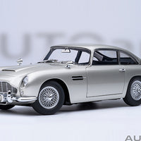 ASTON MARTIN DB5 "007 GOLDFINGER" (W/ WEAPONS) (BIRCH SILVER) - 1:18 SCALE MODEL - AUTOART