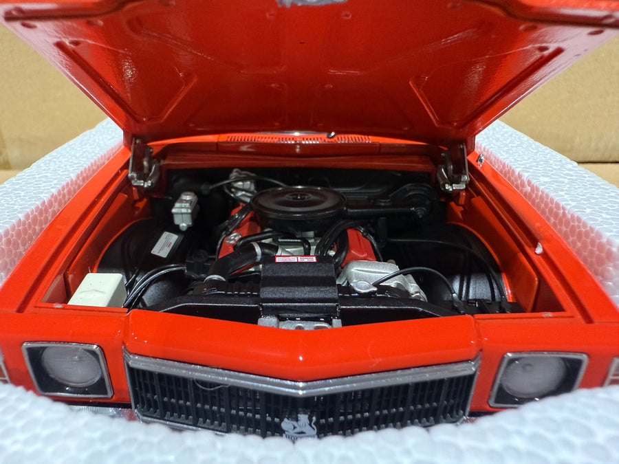 HOLDEN HX SANDMAN PANEL VAN - 1976 MANDARIN RED - 1:18 SCALE DIECAST MODEL - AUTOart