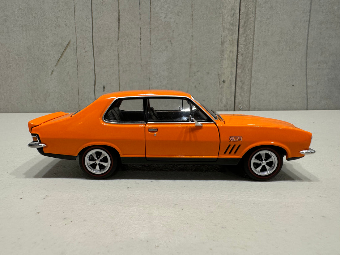 LONE O RANGER - LJ TORANA - 1:24 SCALE DIECAST MODEL - DDA