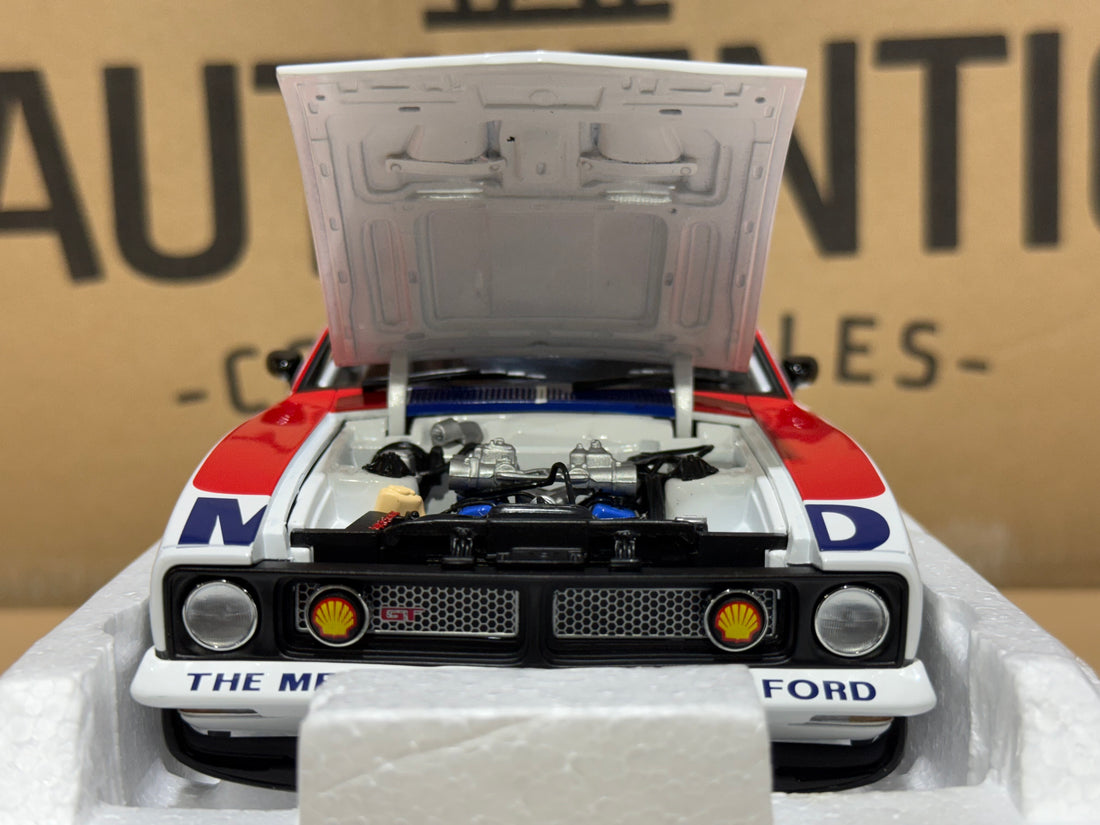 XB FALCON 1977 BATHURST 1000 - JIM RICHARDS/RON COPPINS - 1:18 SCALE DIECAST MODEL - AUTOart