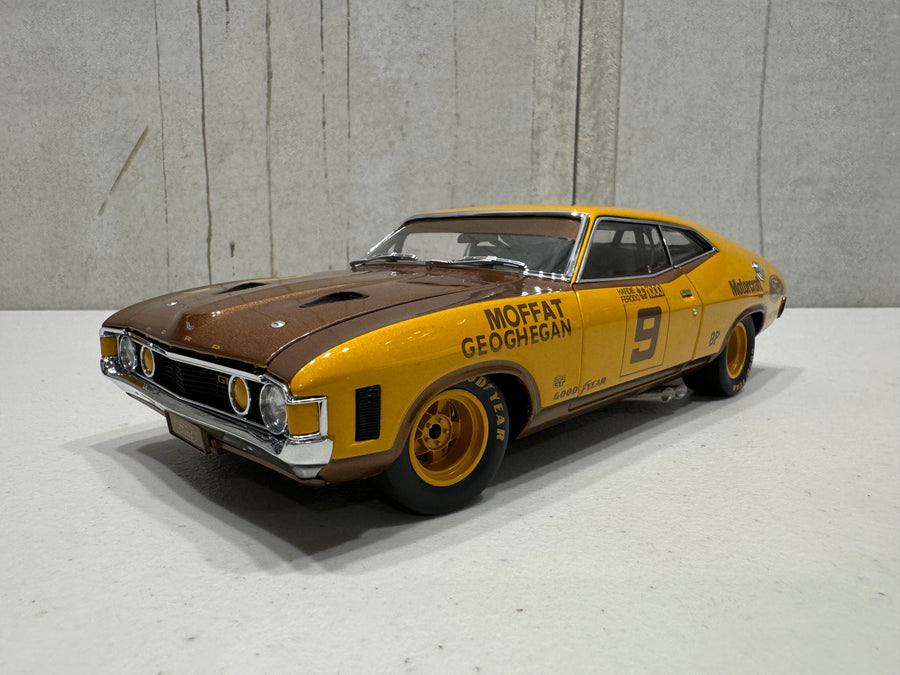 Ford XA Falcon GT 1973 Bathurst Winner 50th Anniversary GOLD livery - 1:18 Diecast Model