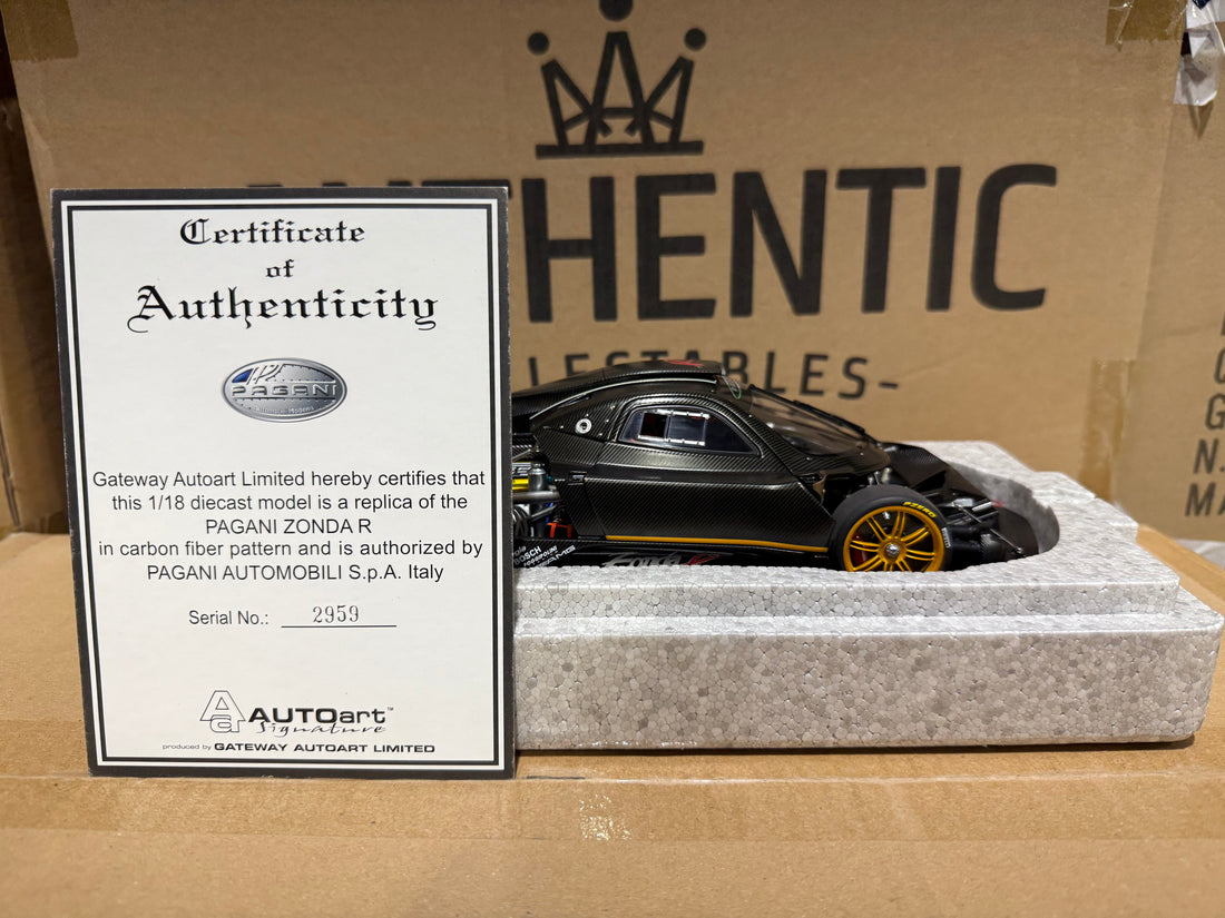 PAGANI ZONDA R - REVOLUCION - CARBON FIBRE - 1:18 SCALE DIECAST MODEL - AUTOart