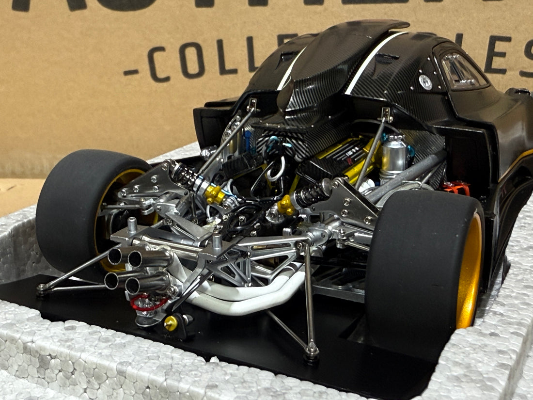 PAGANI ZONDA R - REVOLUCION - CARBON FIBRE - 1:18 SCALE DIECAST MODEL - AUTOart