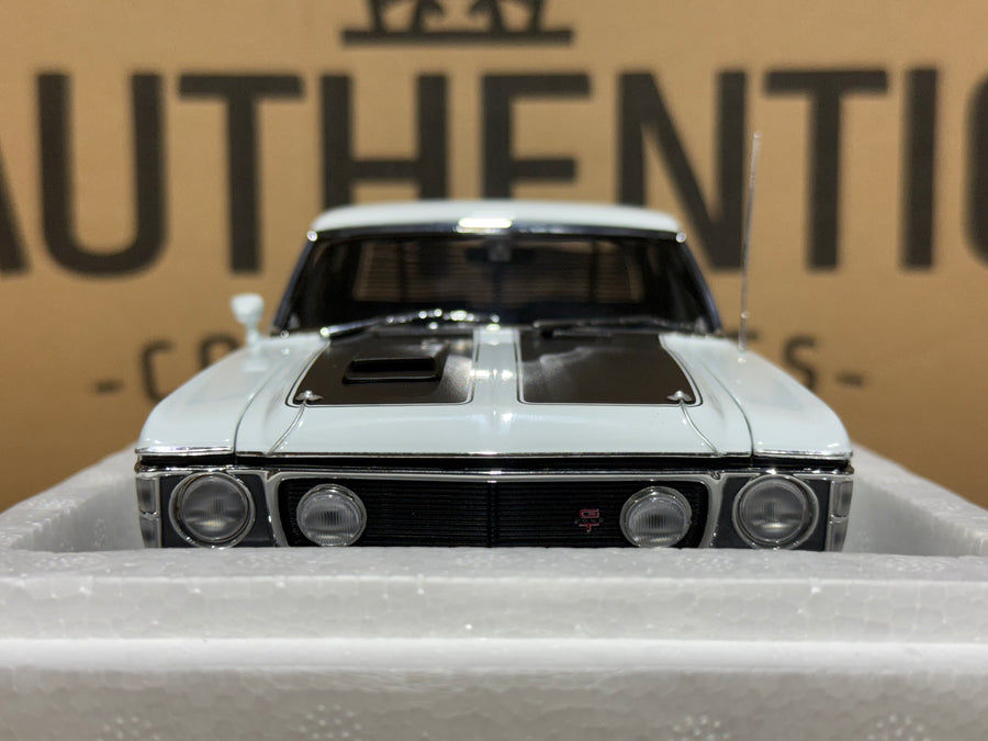 FORD XW FALCON GT-HO - DIAMOND WHITE - 1:18 SCALE DIECAST MODEL - AUTOart