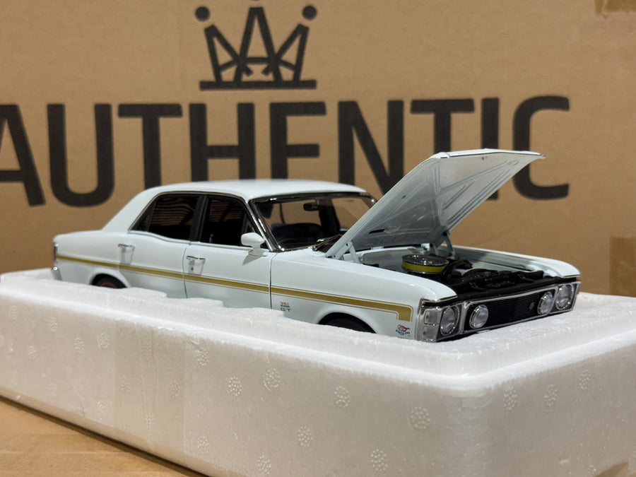 FORD XW FALCON GT-HO - DIAMOND WHITE - 1:18 SCALE DIECAST MODEL - AUTOart