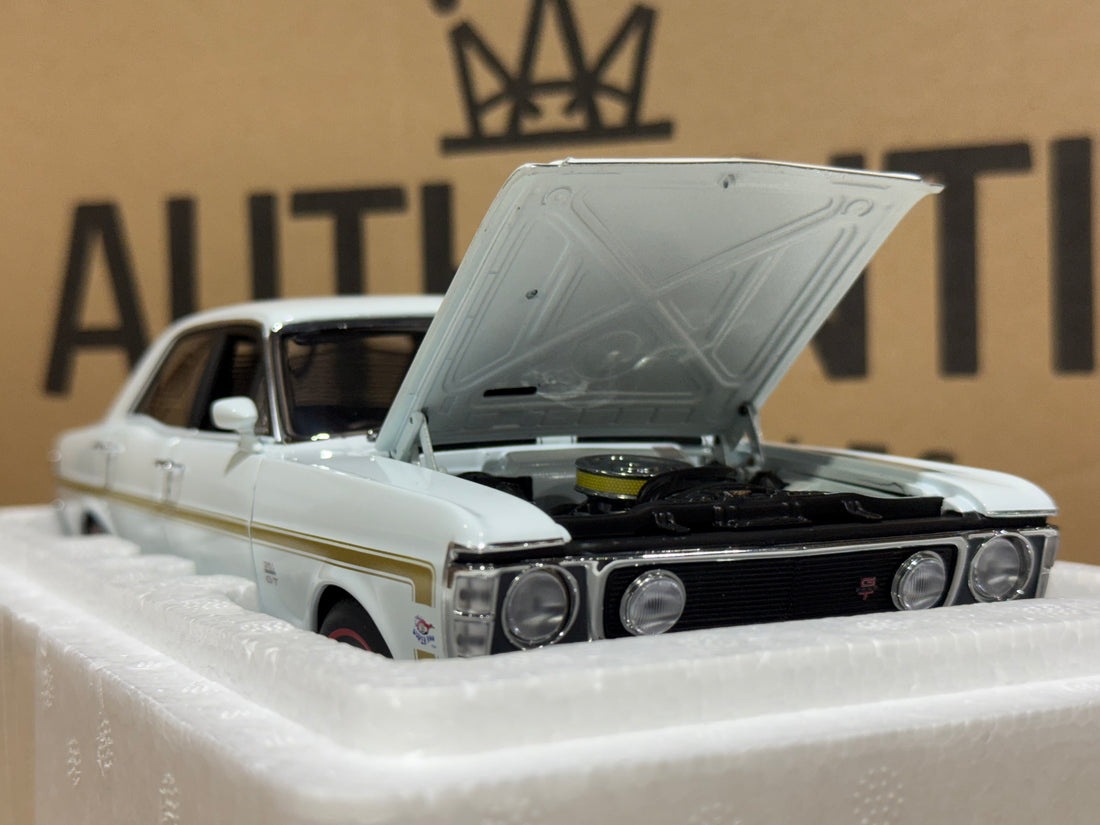 FORD XW FALCON GT-HO - DIAMOND WHITE - 1:18 SCALE DIECAST MODEL - AUTOart