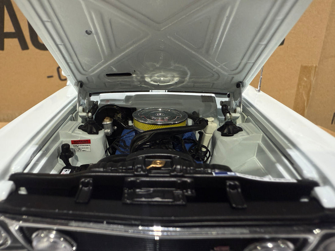 FORD XW FALCON GT-HO - DIAMOND WHITE - 1:18 SCALE DIECAST MODEL - AUTOart