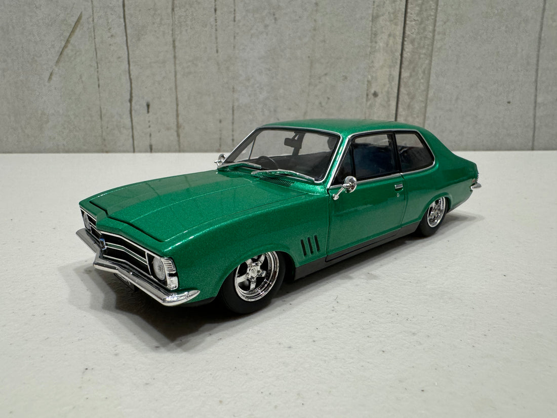 INDY GREEN LC 308 TORANA - 1:24 SCALE DIECAST MODEL - DDA