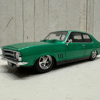 INDY GREEN LC 308 TORANA - 1:24 SCALE DIECAST MODEL - DDA