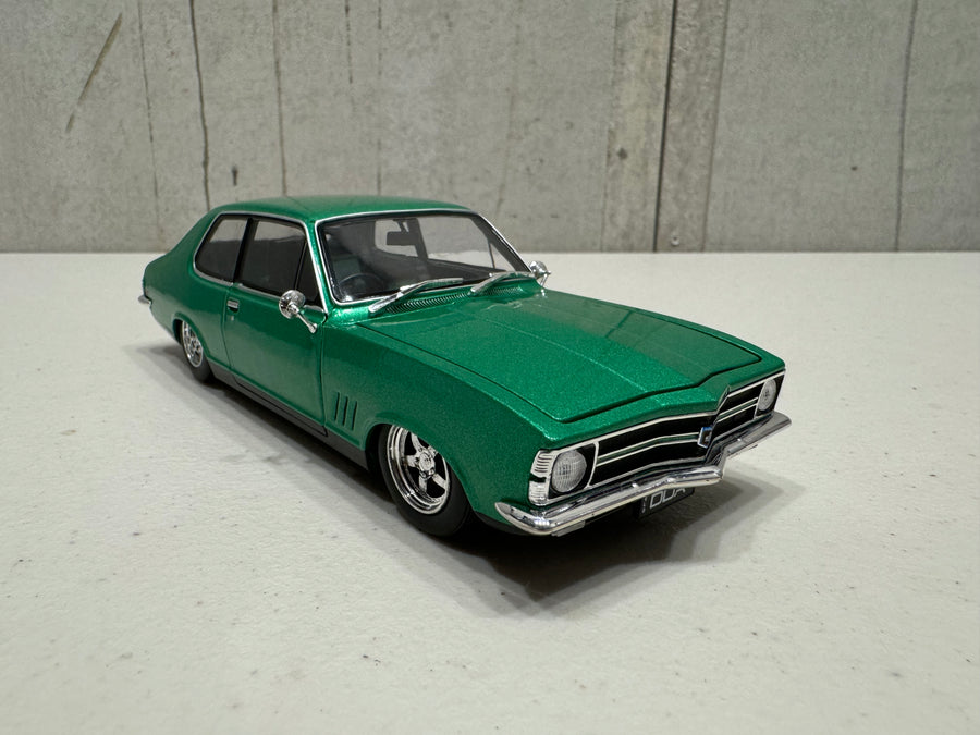 INDY GREEN LC 308 TORANA - 1:24 SCALE DIECAST MODEL - DDA