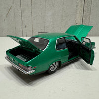 INDY GREEN LC 308 TORANA - 1:24 SCALE DIECAST MODEL - DDA