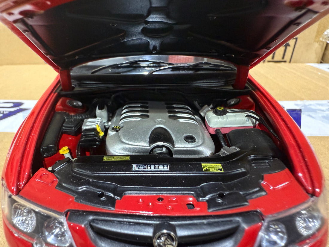 VY SS Ute With Canopy Red Hot - 1:18 Scale Diecast Model
