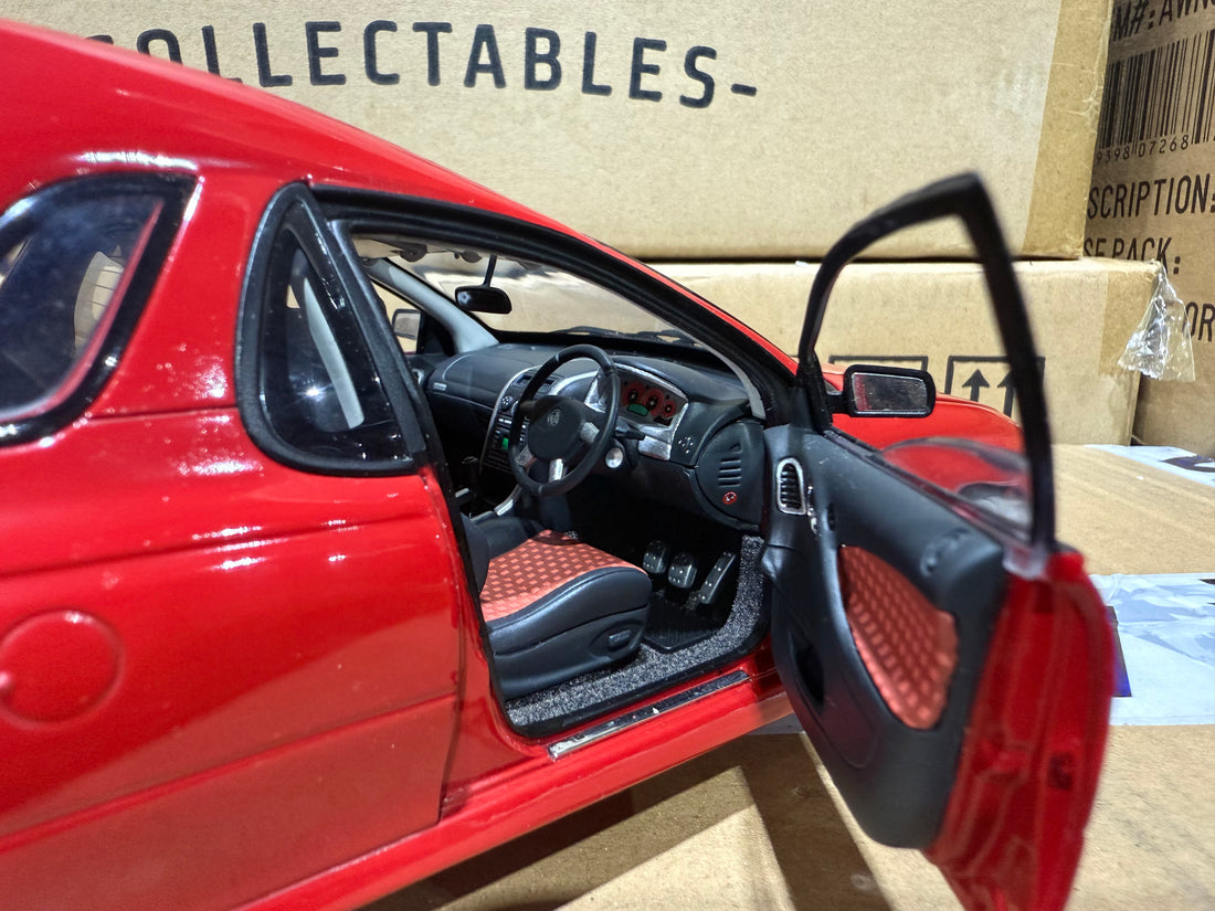 VY SS Ute With Canopy Red Hot - 1:18 Scale Diecast Model