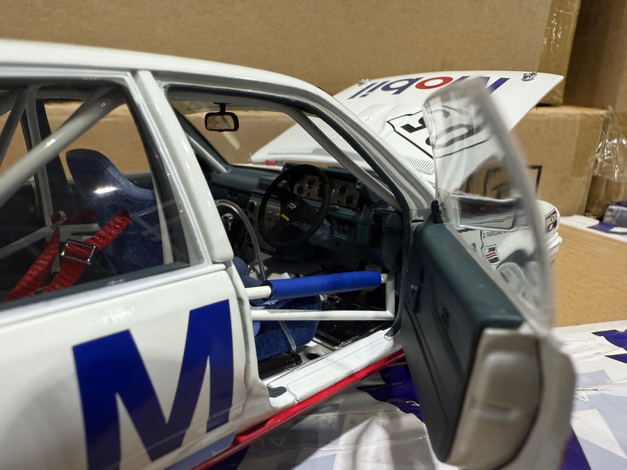 HOLDEN VL COMMODORE SS GROUP A #05 - BROCK / PARSONS BATHURST (1987) -1:18 SCALE DIECAST MODEL - BIANTE