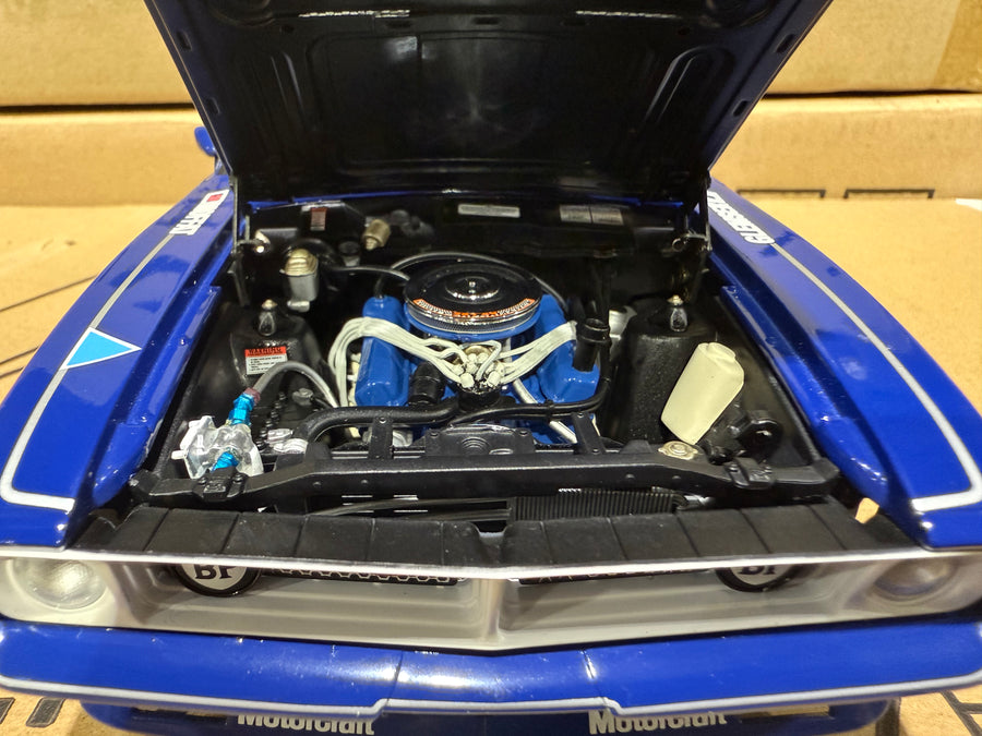 1974 Bathurst Allan Moffat - Ford XB Falcon GT - 1:18 Scale Diecast Model