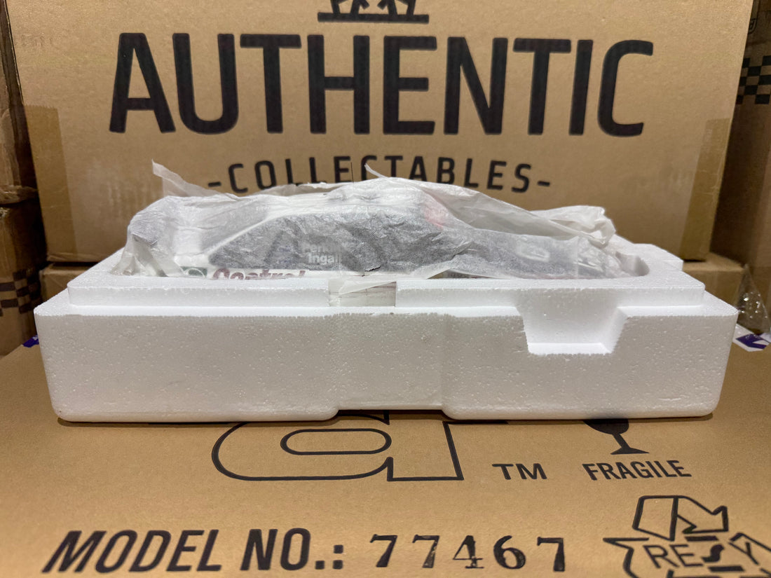 HOLDEN VS COMMODORE 1997 BATHURST WINNER - LARRY PERKINS - RUSSEL INGALL - 1:18 SCALE DIECAST MODEL