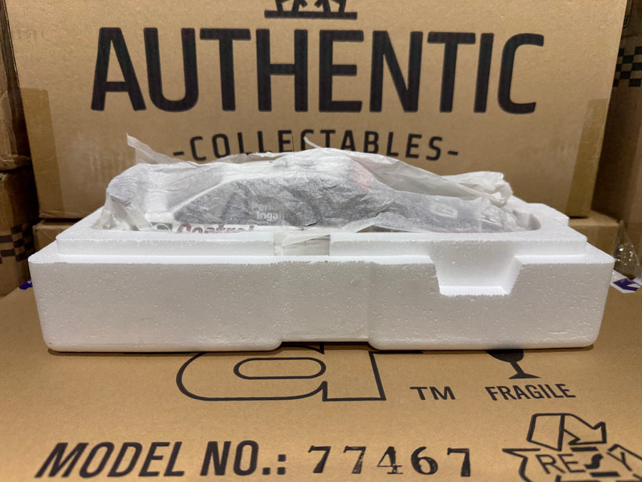 HOLDEN VS COMMODORE 1997 BATHURST WINNER - LARRY PERKINS - RUSSEL INGALL - 1:18 SCALE DIECAST MODEL