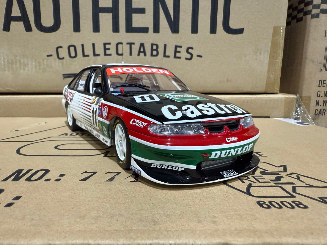 HOLDEN VS COMMODORE 1997 BATHURST WINNER - LARRY PERKINS - RUSSEL INGALL - 1:18 SCALE DIECAST MODEL