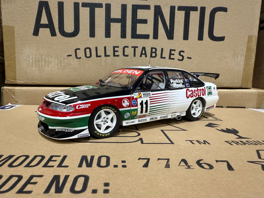 HOLDEN VS COMMODORE 1997 BATHURST WINNER - LARRY PERKINS - RUSSEL INGALL - 1:18 SCALE DIECAST MODEL