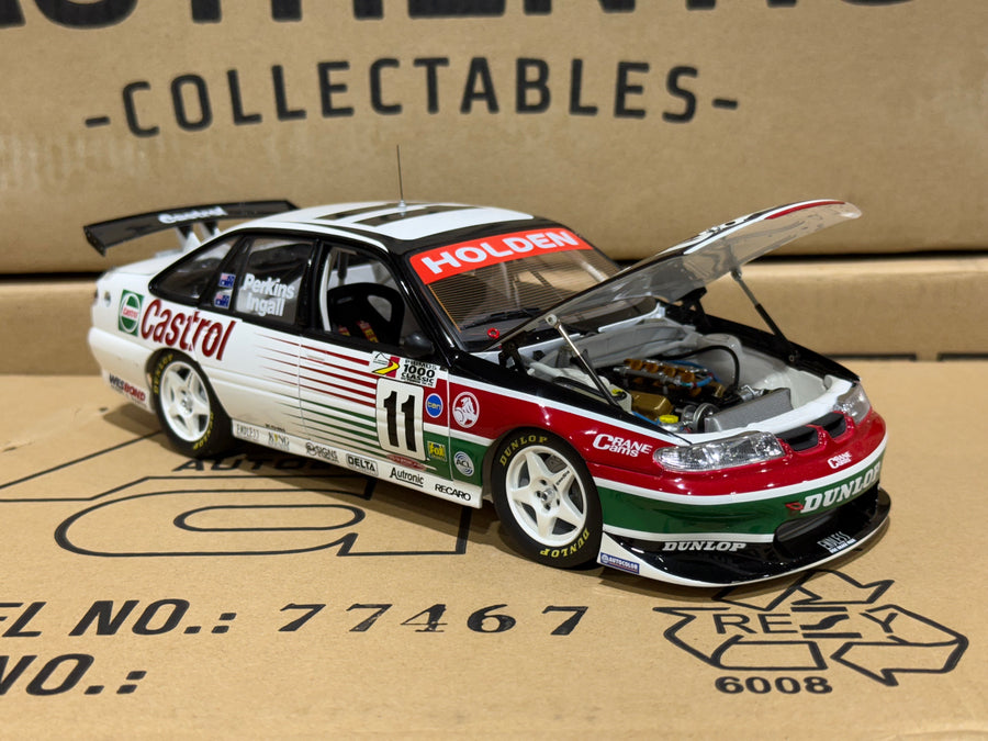 HOLDEN VS COMMODORE 1997 BATHURST WINNER - LARRY PERKINS - RUSSEL INGALL - 1:18 SCALE DIECAST MODEL