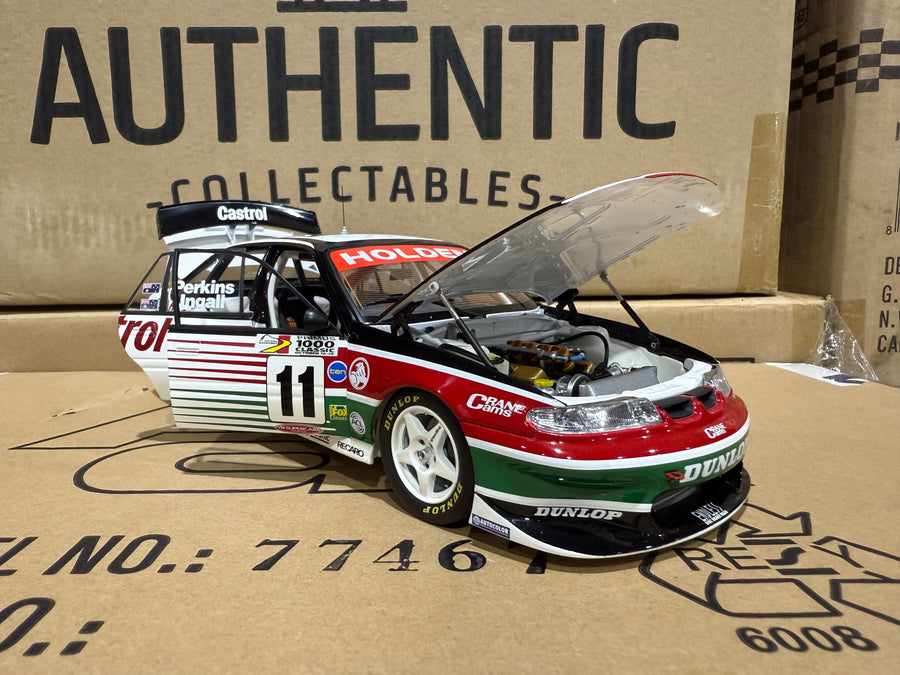HOLDEN VS COMMODORE 1997 BATHURST WINNER - LARRY PERKINS - RUSSEL INGALL - 1:18 SCALE DIECAST MODEL