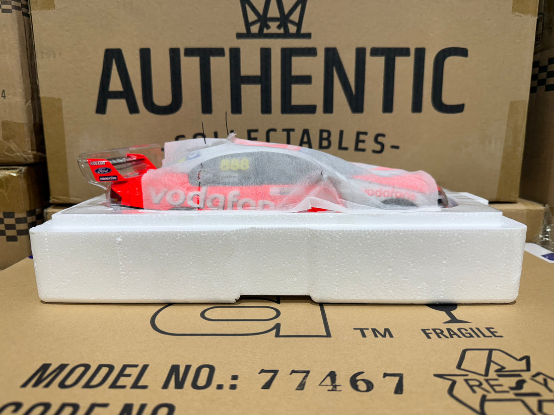 CRAIG LOWNDES & JAMIE WHINCUP’S 2008 SUPERCHEAP AUTO BATHURST 1000 WINNER - 1:18 SCALE DIECAST