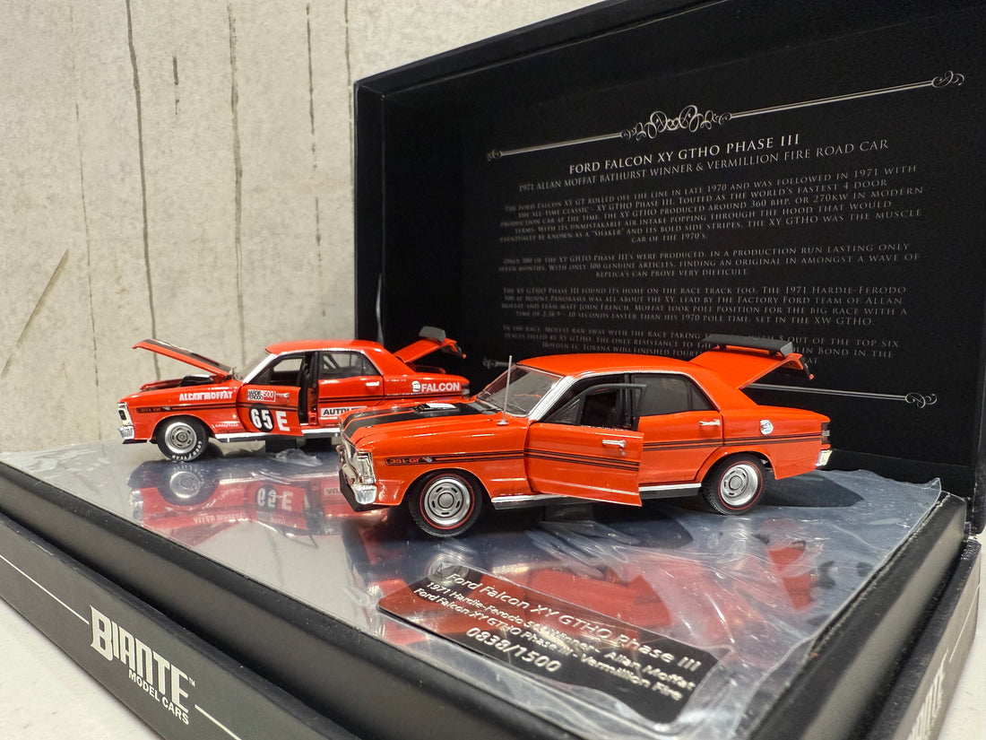 FORD FALCON XY GTHO TWIN SET: 1971 BATHURST WINNER - VERMILLION FIRE ROAD CAR - 1:43 SCALE DIECAST TWIN SET