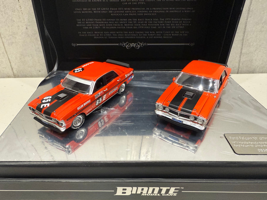 FORD FALCON XY GTHO TWIN SET: 1971 BATHURST WINNER - VERMILLION FIRE ROAD CAR - 1:43 SCALE DIECAST TWIN SET