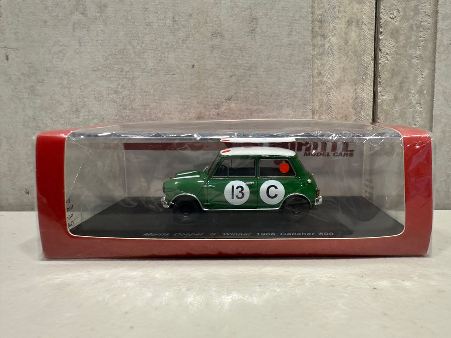 MORRIS COOPER 'S' #13C BOB HOLDEN/ RAUNO AALTONEN 1966 GALLAHER 500 WINNER - 1:43 SCALE DIECAST MODEL