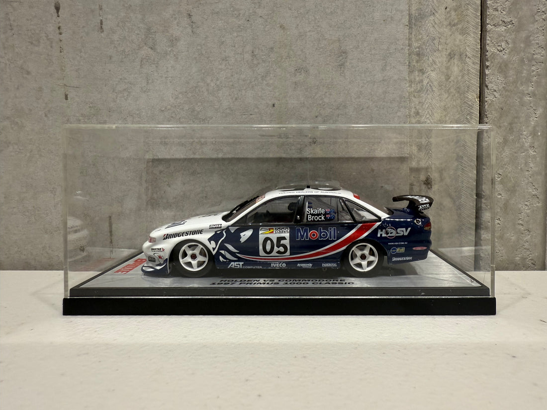 HOLDEN VS COMMODORE 1997 PRIMUS 1000 CLASSIC - BROCK/SKAIFE - 1:43 SCALE DIECAST MODEL - AUTOart