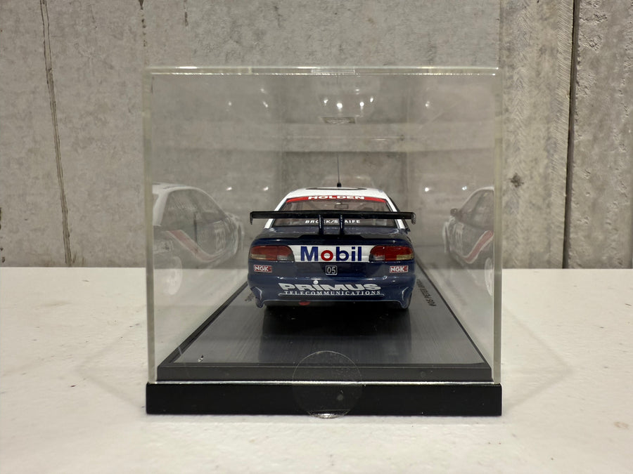 HOLDEN VS COMMODORE 1997 PRIMUS 1000 CLASSIC - BROCK/SKAIFE - 1:43 SCALE DIECAST MODEL - AUTOart