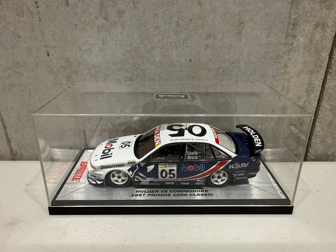 HOLDEN VS COMMODORE 1997 PRIMUS 1000 CLASSIC - BROCK/SKAIFE - 1:43 SCALE DIECAST MODEL - AUTOart