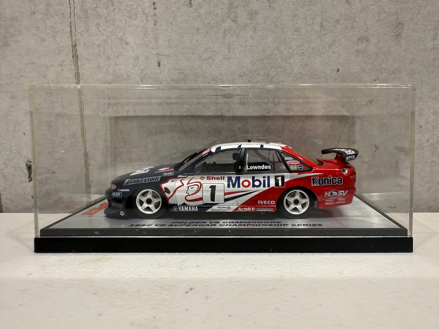 HOLDEN VS COMMODORE #1 CRAIG LOWNDES ATCC REVERSE LIVERY (1999) - 1:43 SCALE DIECAST MODEL - BIANTE