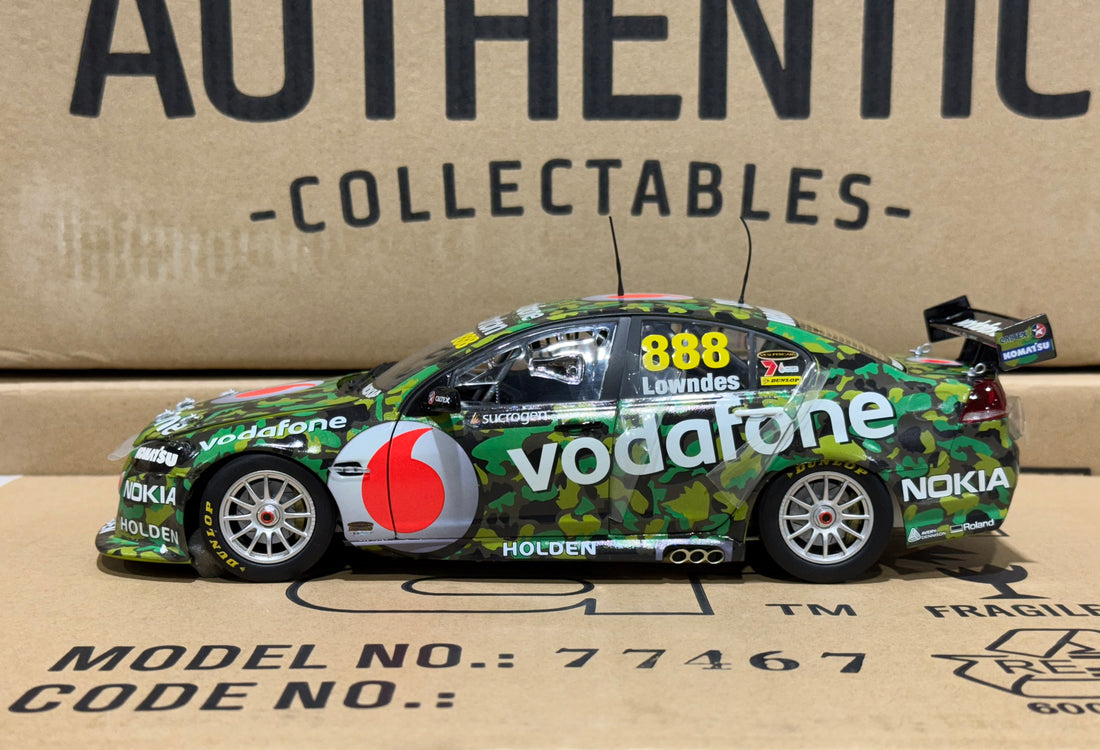 CRAIG LOWNDES' YEAR 2011 SUCROGEN TOWNSVILLE 400 TEAMVODAFONE VE SERIES II COMMODORE - 1:18 SCALE DIECAST MODEL