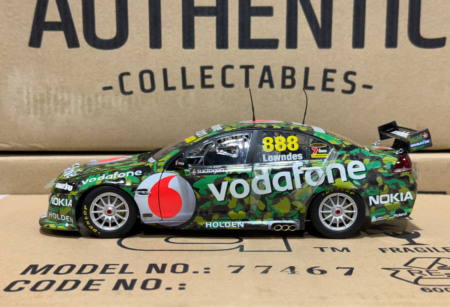 CRAIG LOWNDES' YEAR 2011 SUCROGEN TOWNSVILLE 400 TEAMVODAFONE VE SERIES II COMMODORE - 1:18 SCALE DIECAST MODEL
