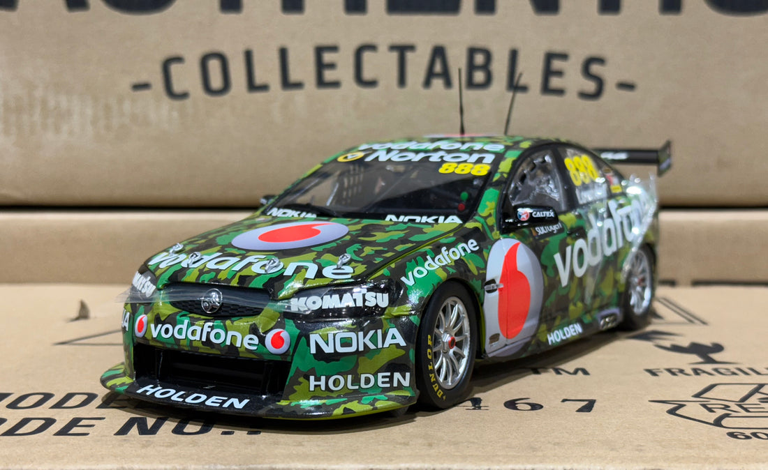 CRAIG LOWNDES' YEAR 2011 SUCROGEN TOWNSVILLE 400 TEAMVODAFONE VE SERIES II COMMODORE - 1:18 SCALE DIECAST MODEL