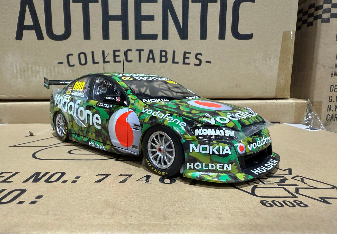 CRAIG LOWNDES' YEAR 2011 SUCROGEN TOWNSVILLE 400 TEAMVODAFONE VE SERIES II COMMODORE - 1:18 SCALE DIECAST MODEL