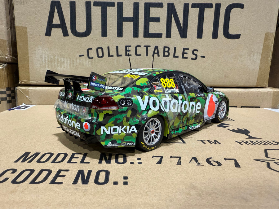 CRAIG LOWNDES' YEAR 2011 SUCROGEN TOWNSVILLE 400 TEAMVODAFONE VE SERIES II COMMODORE - 1:18 SCALE DIECAST MODEL