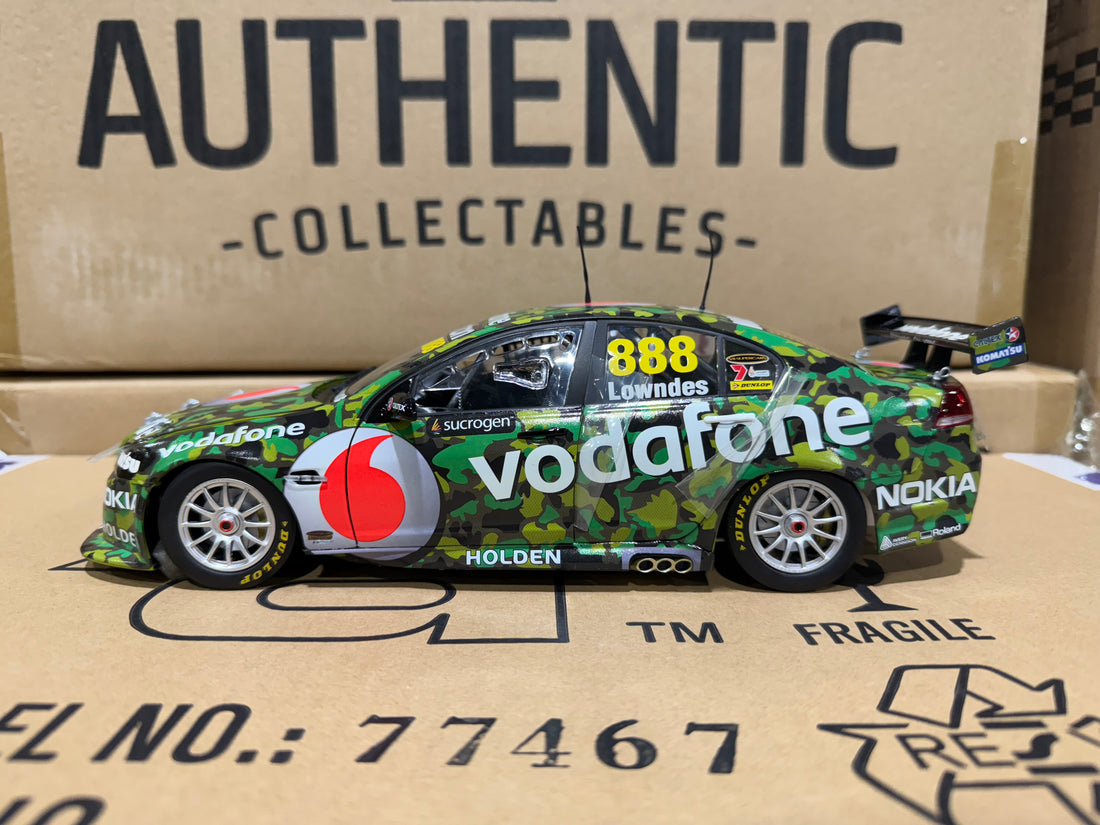 CRAIG LOWNDES' YEAR 2011 SUCROGEN TOWNSVILLE 400 TEAMVODAFONE VE SERIES II COMMODORE - 1:18 SCALE DIECAST MODEL