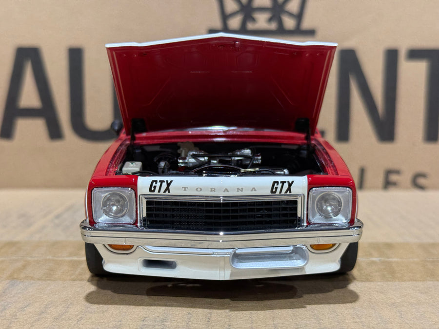 1974 Peter Brock Bathurst - Holden L34 Torana - 1:18 Scale Diecast Model