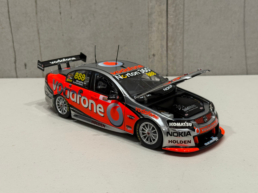 2010 Bathurst Winner - Craig Lowndes/Mark Skaife - 1:18 Scale Diecast Model