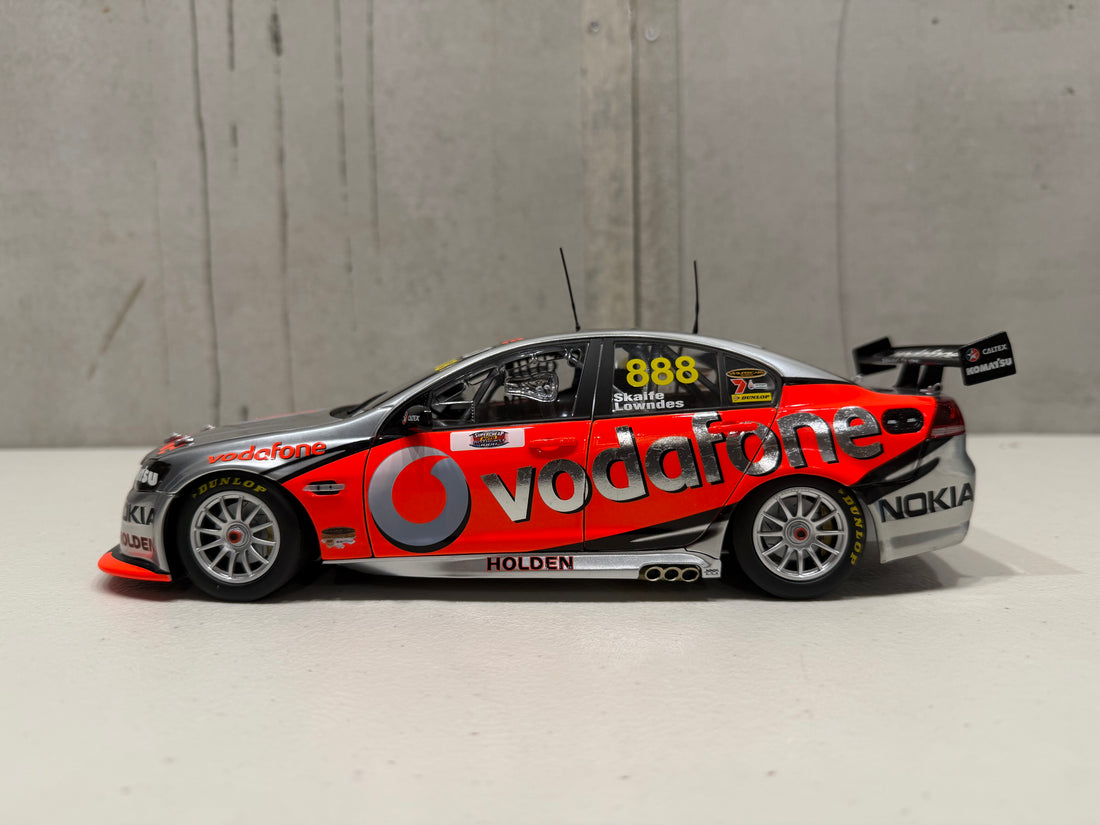 2010 Bathurst Winner - Craig Lowndes/Mark Skaife - 1:18 Scale Diecast Model