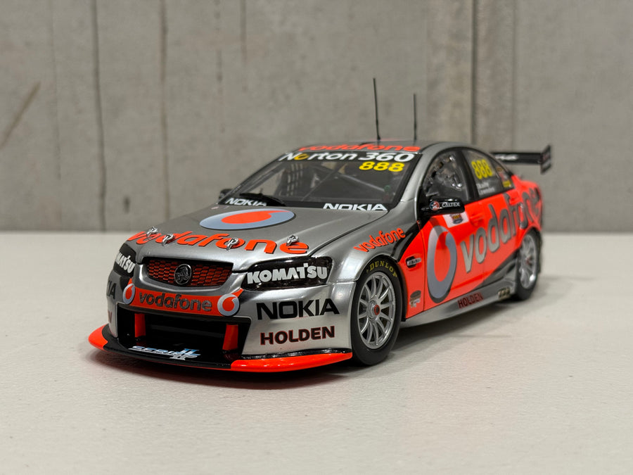 2010 Bathurst Winner - Craig Lowndes/Mark Skaife - 1:18 Scale Diecast Model