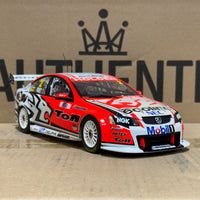 2009 Bathurst Winner Tander/Davison -- Holden Racing Team - 1:18 Scale Diecast Model