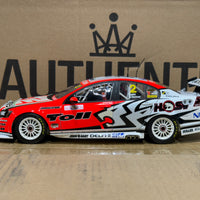 2009 Bathurst Winner Tander/Davison -- Holden Racing Team - 1:18 Scale Diecast Model