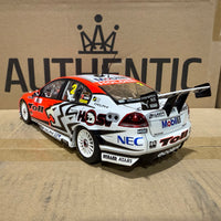 2009 Bathurst Winner Tander/Davison -- Holden Racing Team - 1:18 Scale Diecast Model
