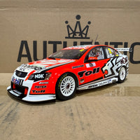 2009 Bathurst Winner Tander/Davison -- Holden Racing Team - 1:18 Scale Diecast Model