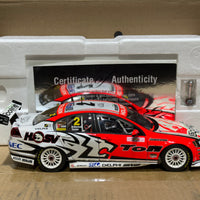 2009 Bathurst Winner Tander/Davison -- Holden Racing Team - 1:18 Scale Diecast Model