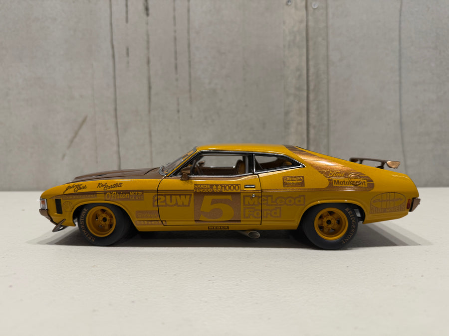 FORD XA FALCON GT 1974 BATHURST WINNER 50TH ANNIVERSARY GOLD LIVERY - 1:18 SCALE DIECAST MODEL